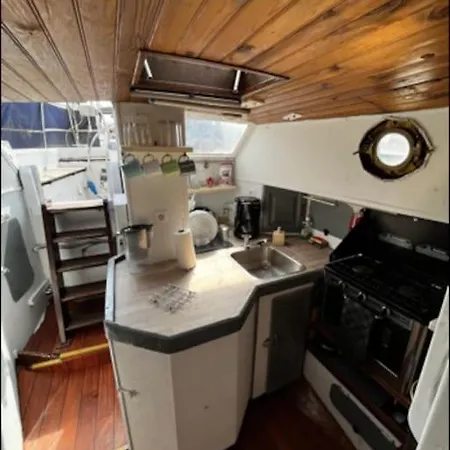 Bateau Watson, Vivez L'aventure Botel Ouistreham