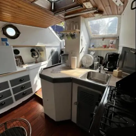 Bateau Watson, Vivez L'aventure Botel Ouistreham